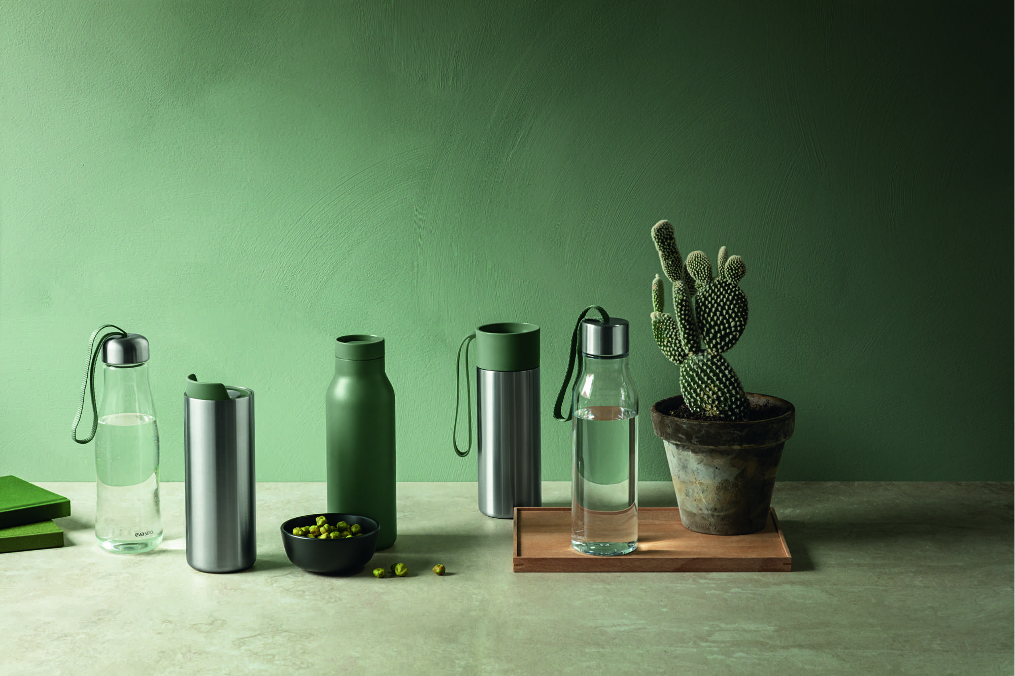 Glastrinkflasche - 0,5 Liter - Cactus green