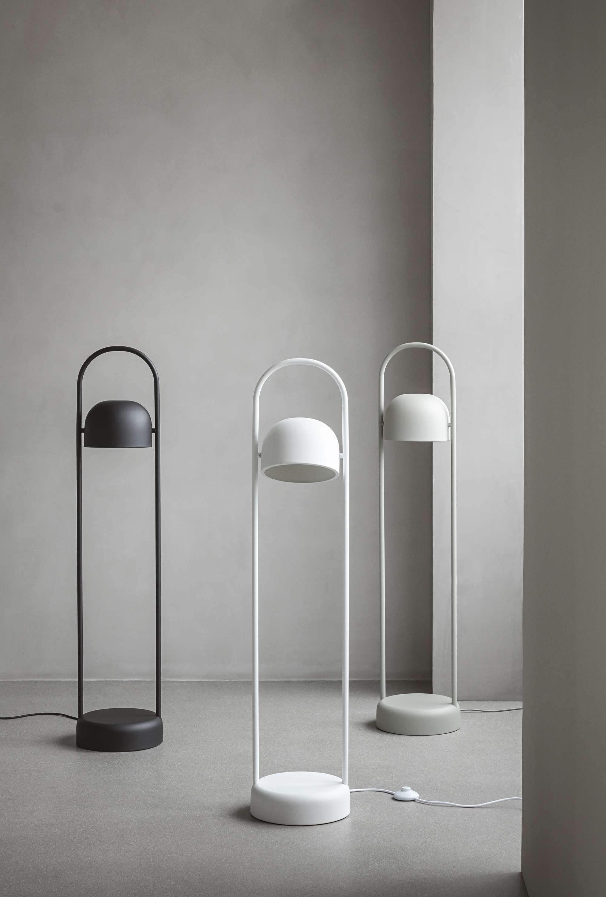 Quay floor lamp - Black