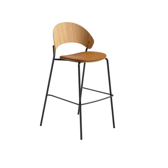 Tabouret de bar bas capitonné Dosina 65 cm - Chêne noir et cuir noir