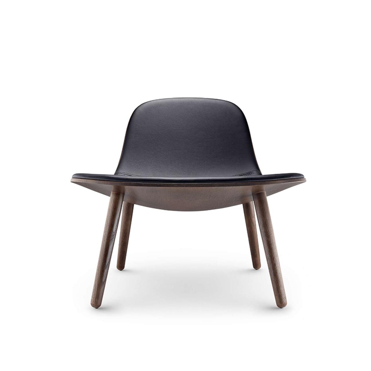 YUUGA lounge chair - Smoked oak/Black leather