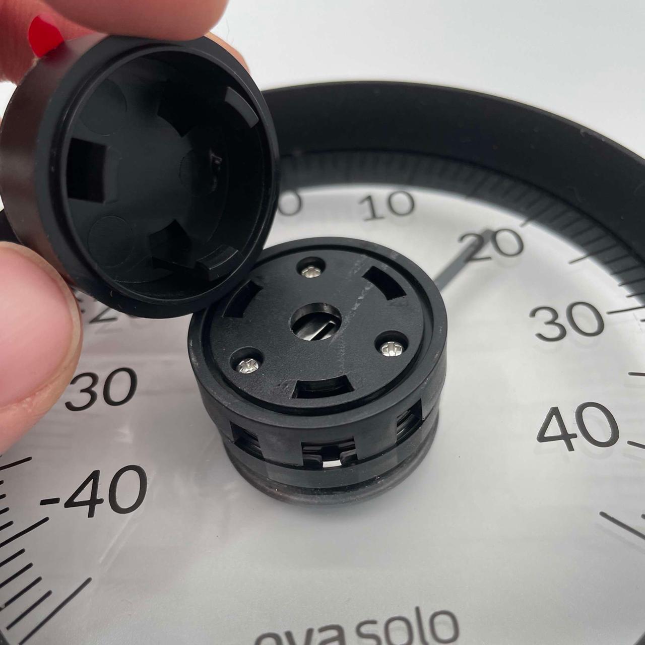 Halterung für Aussenthermometer für die Fenterscheibe