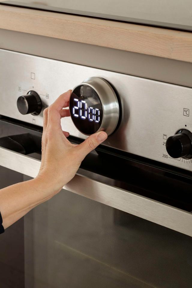 Magnetic timer