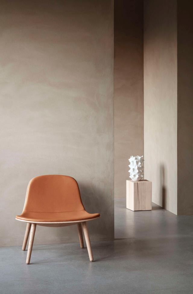 YUUGA lounge chair - Nature oak/Cognac leather