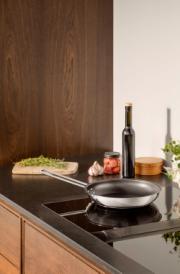 DETAIL302724LANG6Lifestyle_Photo_2