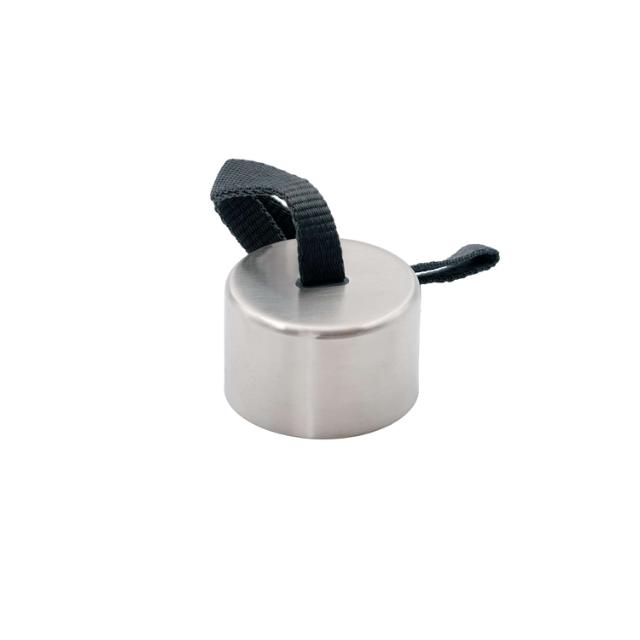 Lid with strap