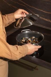 DETAIL206064LANG1Lifestyle_Photo_3