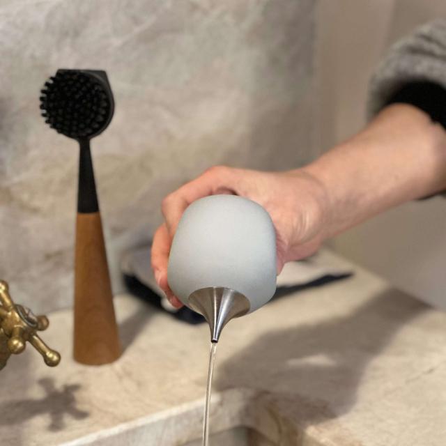 Soap dispenser - Silicone - Marble grey