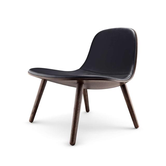 YUUGA lounge chair - Smoked oak/Black leather