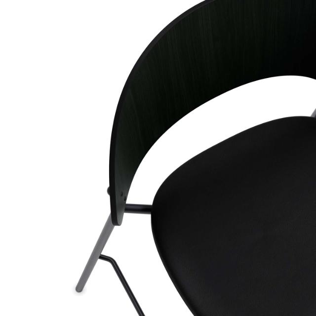 Tabouret de bar bas capitonné Dosina 65 cm - Chêne noir et cuir noir