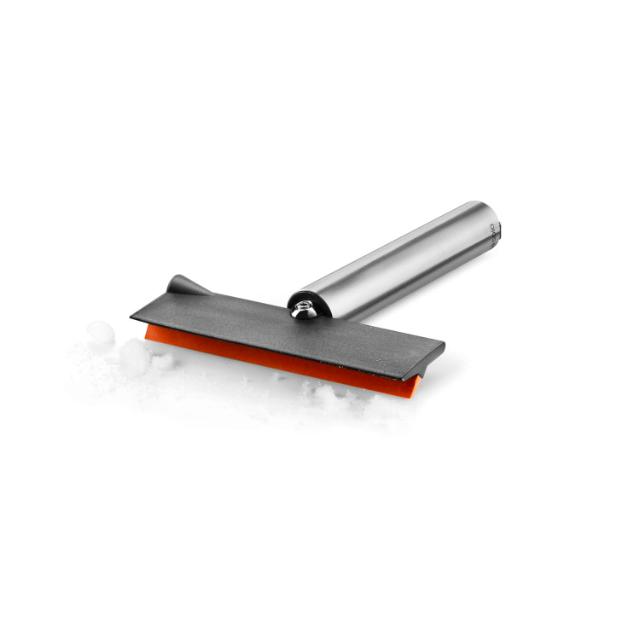 Foldable ice scraper