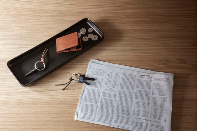 Lifestyle_Photo_1 Keyring - Cognac