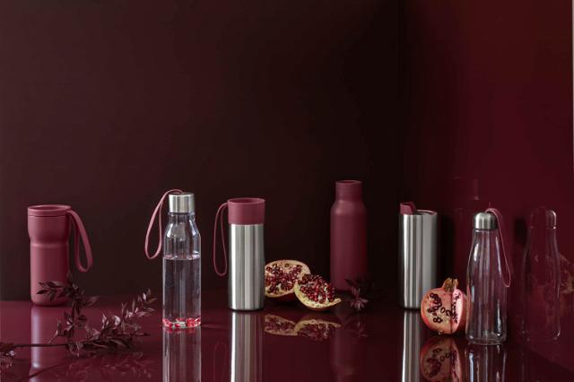 Lifestyle_Photo_1 Urban To Go Cup - 0,35 liter - Pomegranate