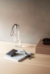 Lifestyle_Photo_1 Glass drinking bottle - 0.5 liters - Black