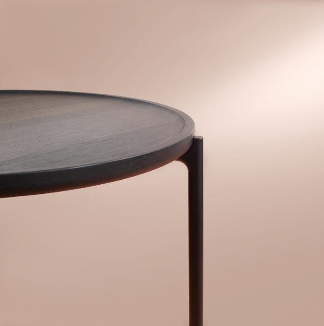 Savoye lounge table - Ø90 cm - 42 cm - Smoked oak