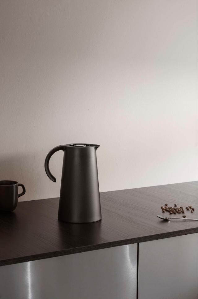 Rise vacuum jug - 1 liter - Black