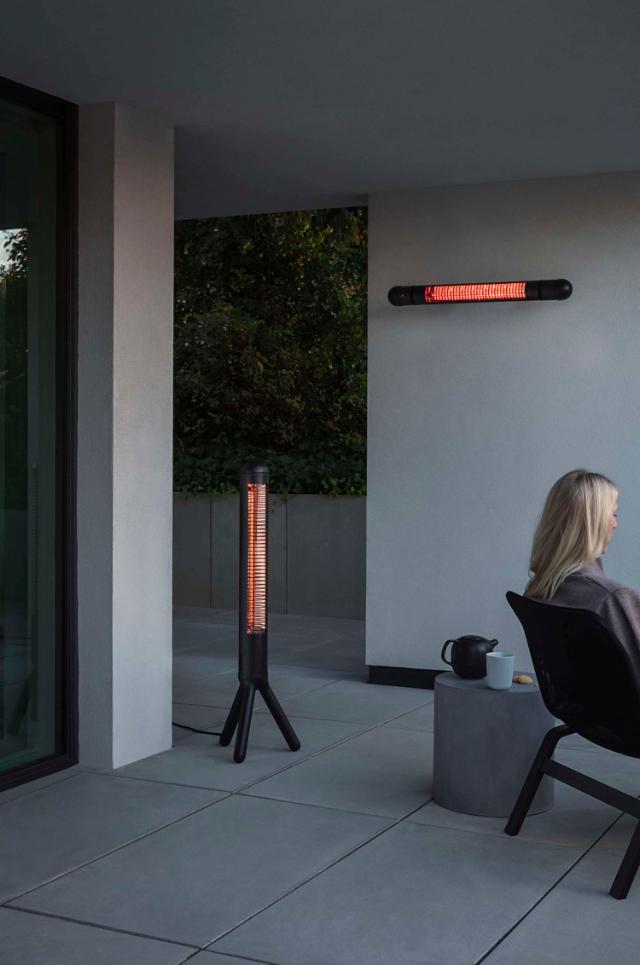 Wall mounted HeatUp patio heater - Electric