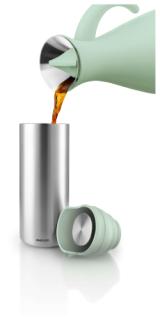 Lifestyle_Photo_3 Urban To Go Cup 0,35l Eucalyptus green