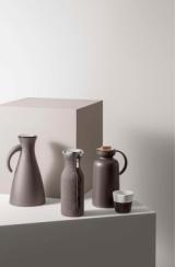 Lifestyle_Photo_3 Silhouette termoaskanna - 1 liter - Chocolate